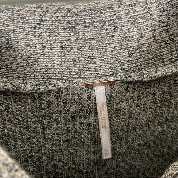 Free People Alana Off Shoulder Knit Sweater Small Heather Gray Oversized - Picture 3 of 5